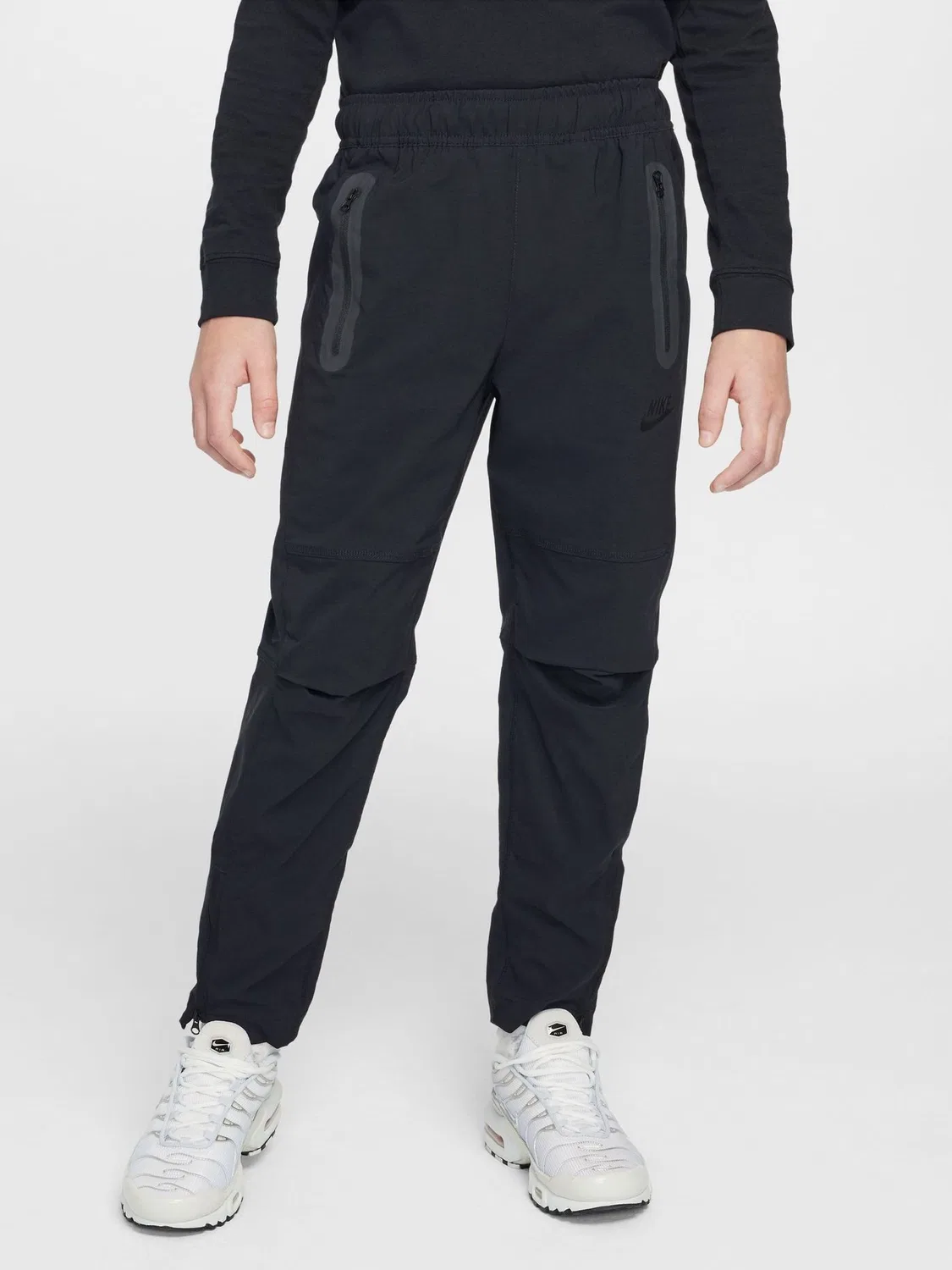 Брюки спортивные Nike Tech Woven, черный