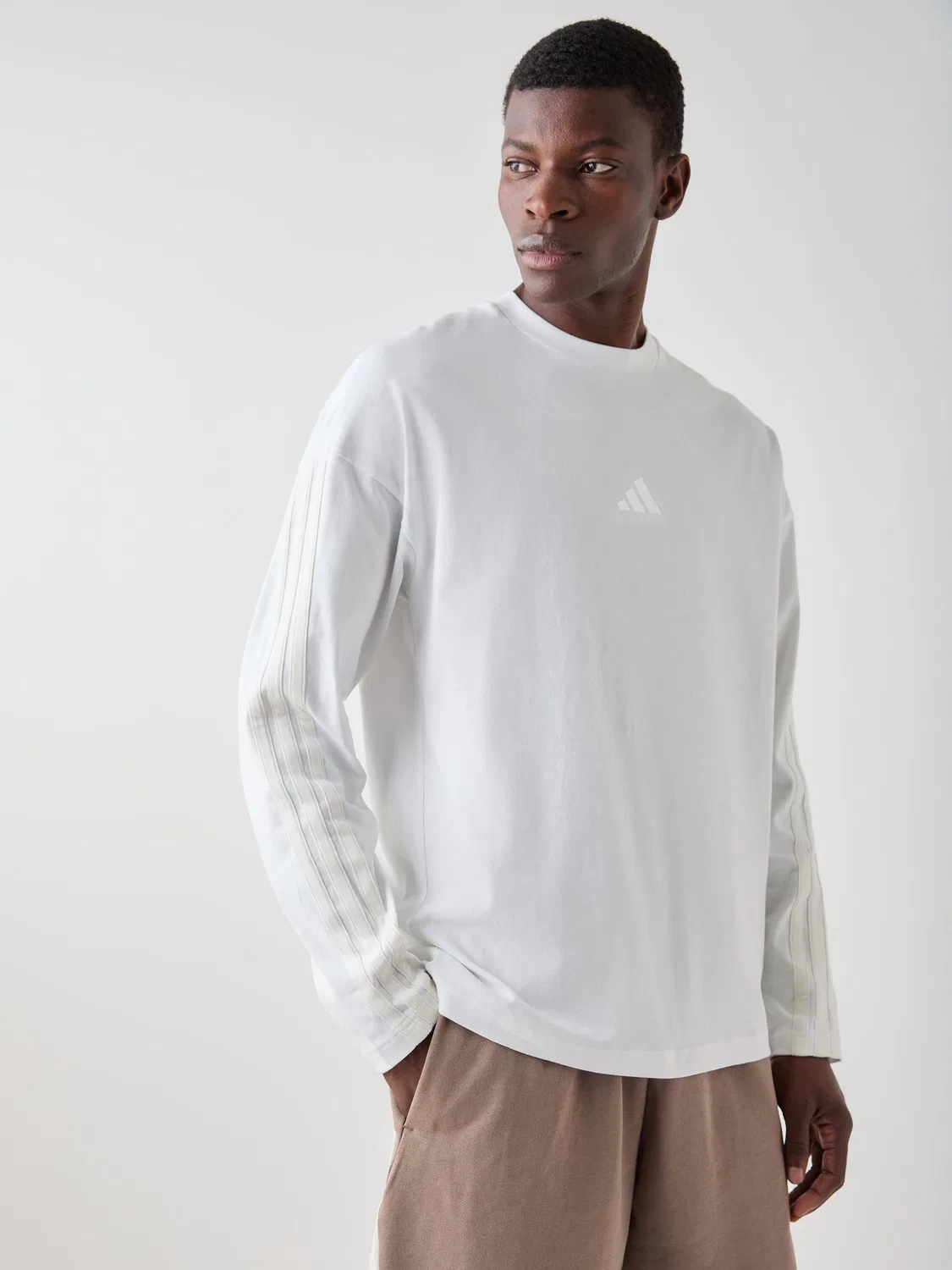 Футболка с длинным рукавом, свободный силуэт adidas, белый