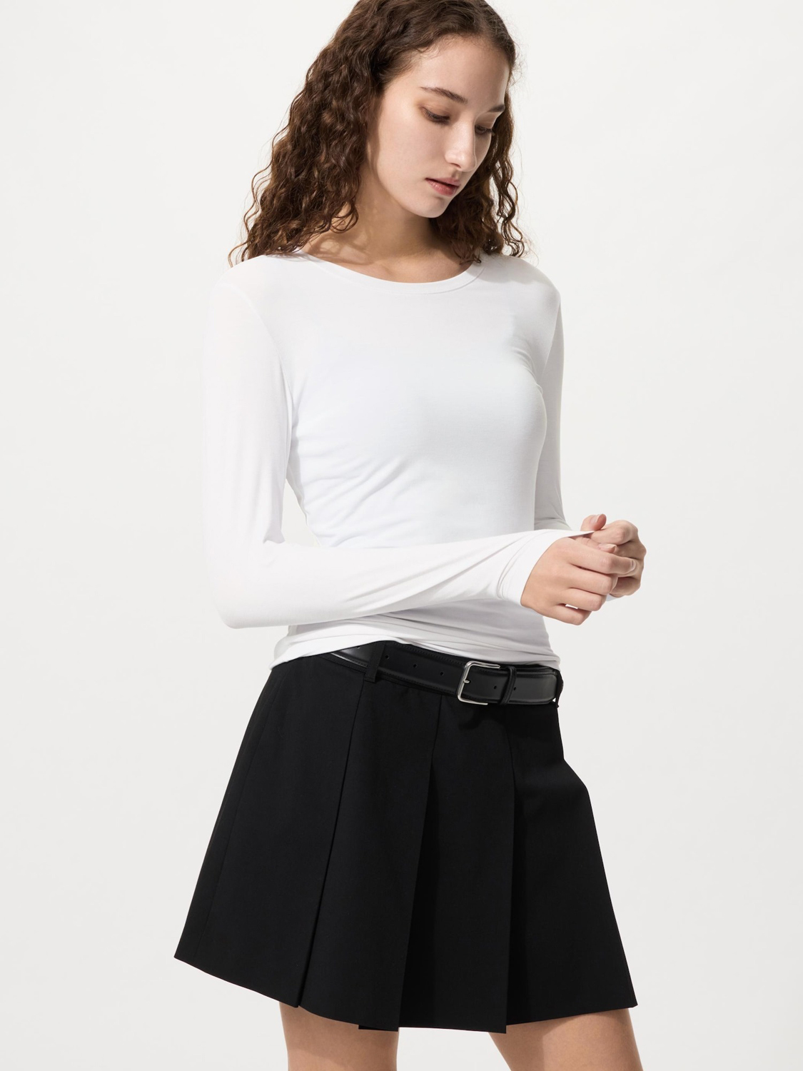 

Лонгслив Uniqlo AIRism UV Protection, 00 белый