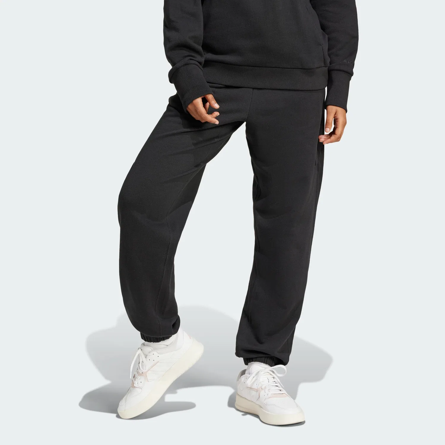 Женские брюки свободного кроя из хлопкового футера adidas ALL SZN, черный