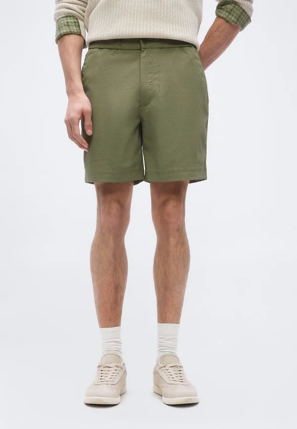 Прямые эластичные шорты из жатой ткани Calvin Klein, Deep Lichen Green — фото 3