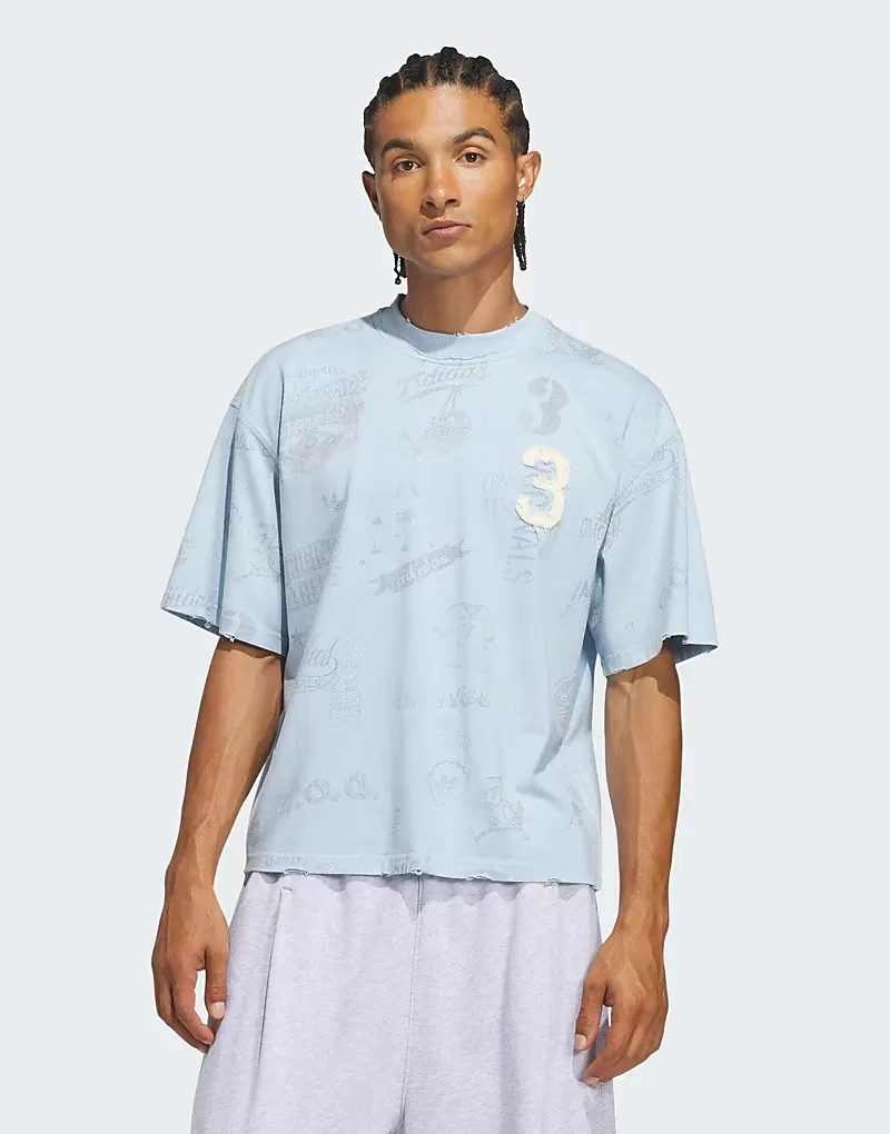Футболка Adidas Originals Texas A&M Aggies Originals Varsity Graphic Tee в цвете Ясное небо