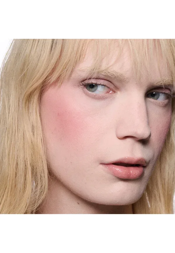 Румяна пудровые Skinfinish colourstruck blush Mac, pinch me 4.5 г, цвет pinch me — фото 2