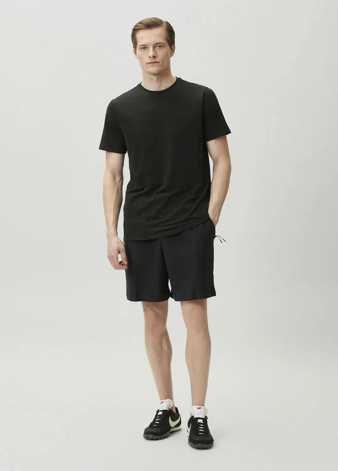 Шорты Nike Tech, черно-серые