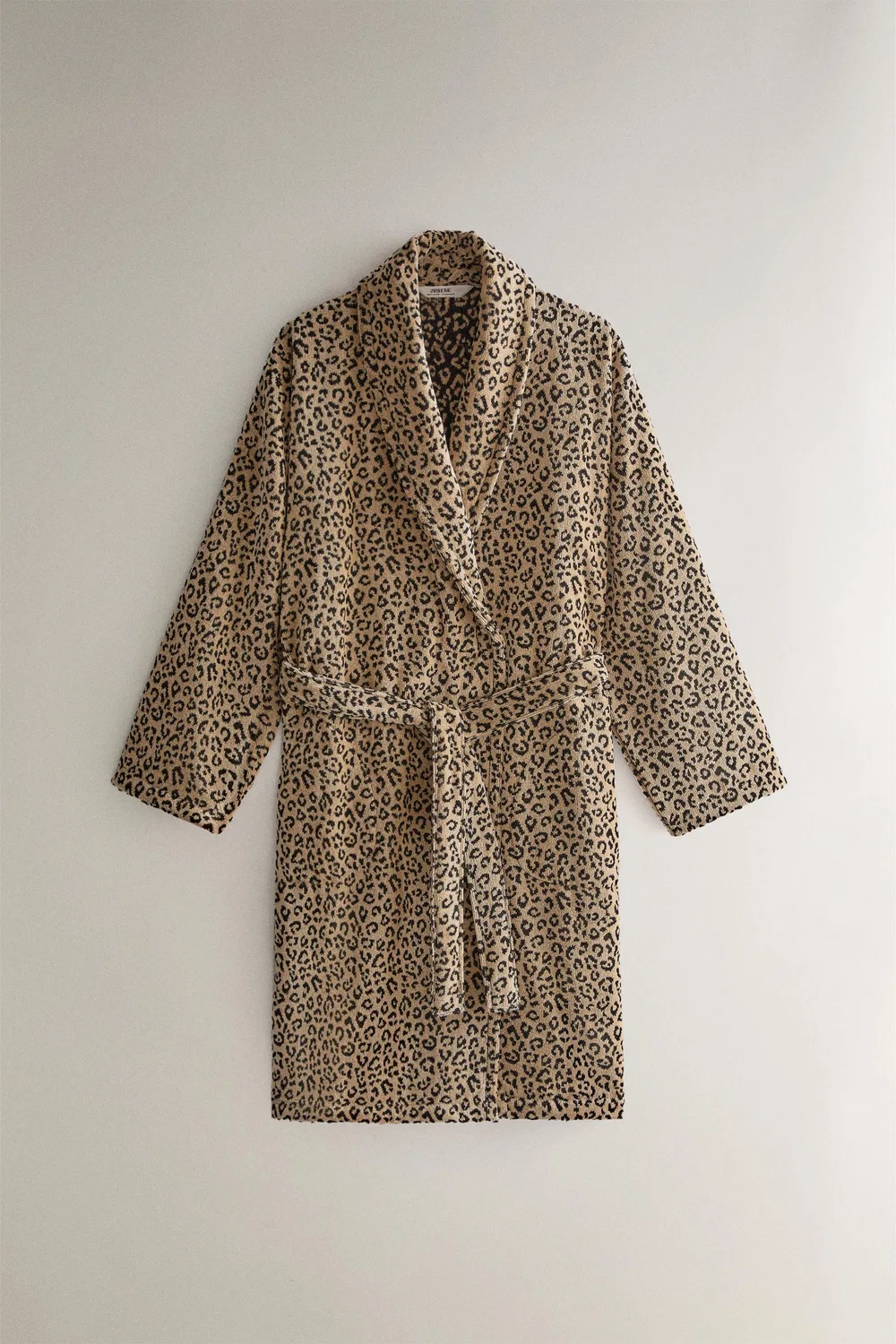 Велюровый халат с животным принтом ZARA, Leopard