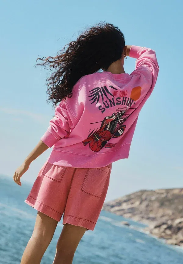 Свитшот с принтом Regular fit - washed look coca-cola summer sweatshirt, Next, розовый — фото 3