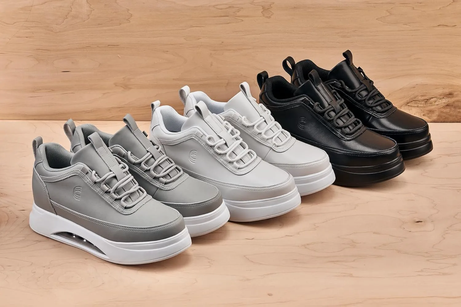 

Мужские невидимые увеличивающие рост кроссовки CALTO - Оникс/Черная подошва, массивная приподнятая платформа - на 8 см выше - S4925 - Размер 9 D(M) US No Brand, белый