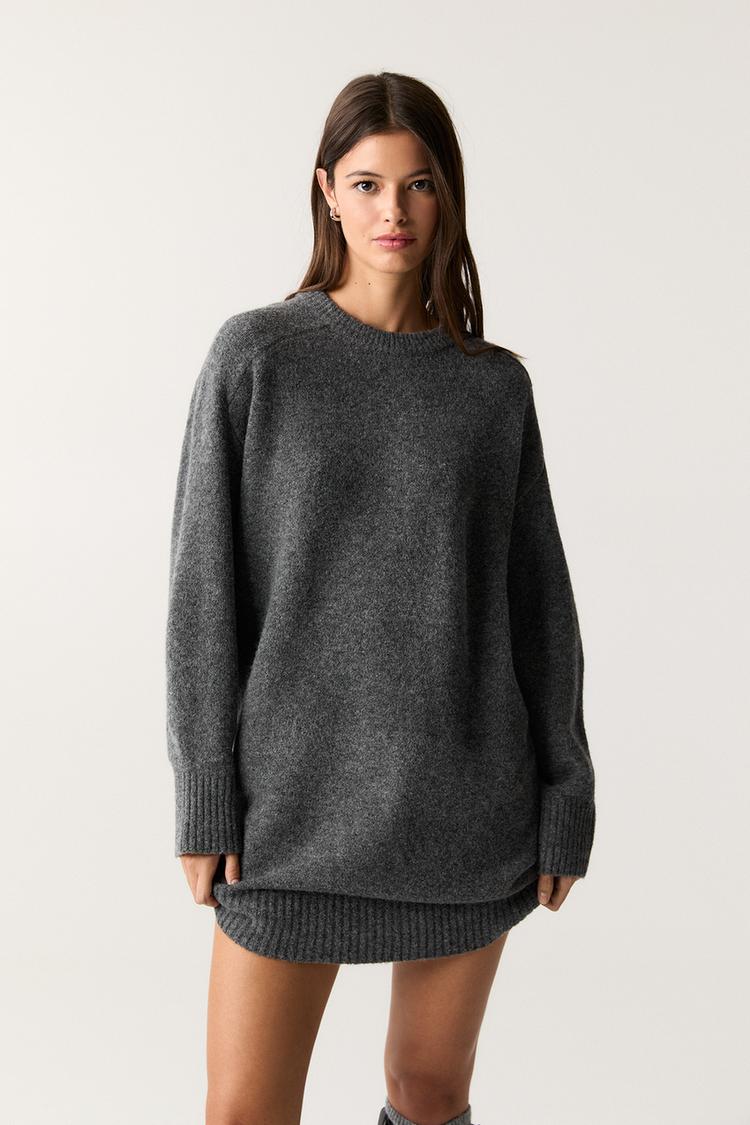 

Трикотажное платье с длинными рукавами Pull And Bear, серый
