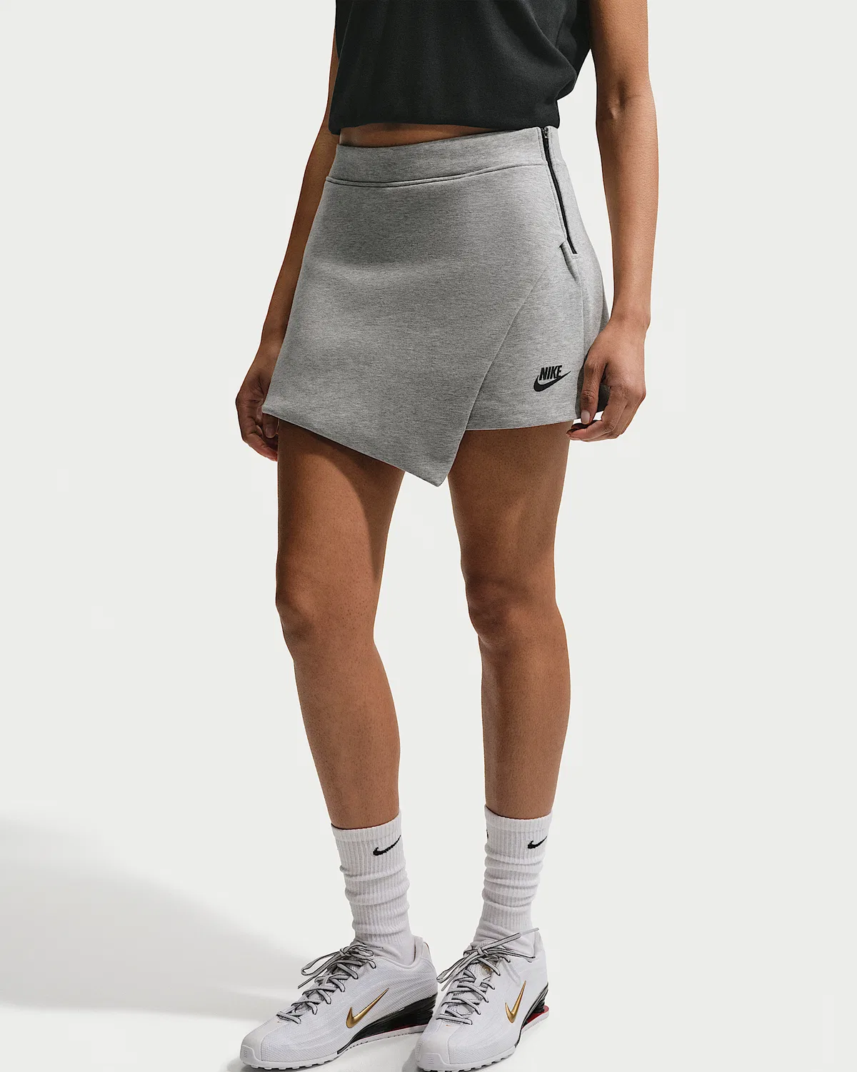 Женская юбка-шорты Nike Sportswear Tech Fleece средней посадки, Dark Grey Heather/Black — фото 2