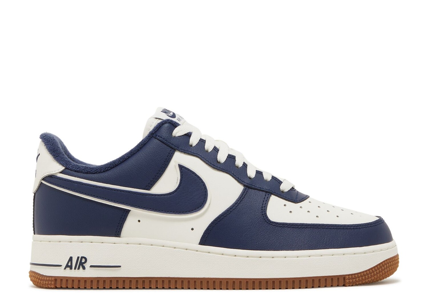 

Кроссовки Nike Air Force 1 '07 Lv8 'College Pack - Midnight Navy', синий