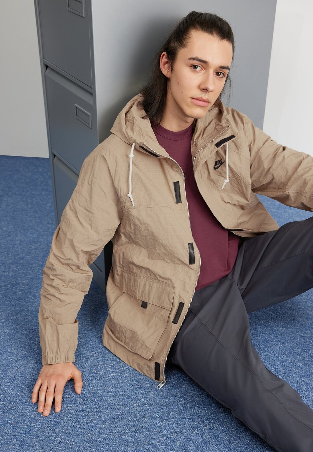 

Легкая куртка Club Bowline Jacket Nike, цвет khaki/black