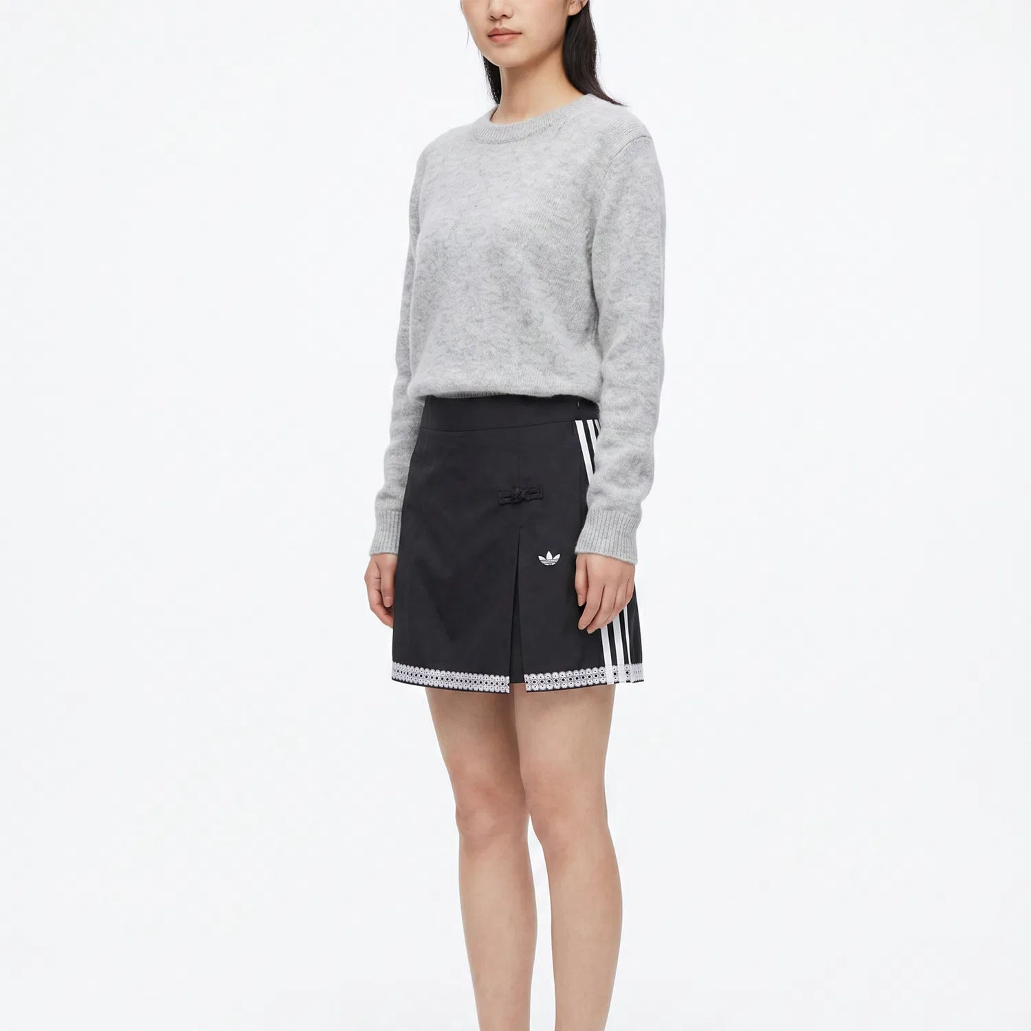 Женские шорты в стиле кэжуал Adidas Originals, Черный — фото 4