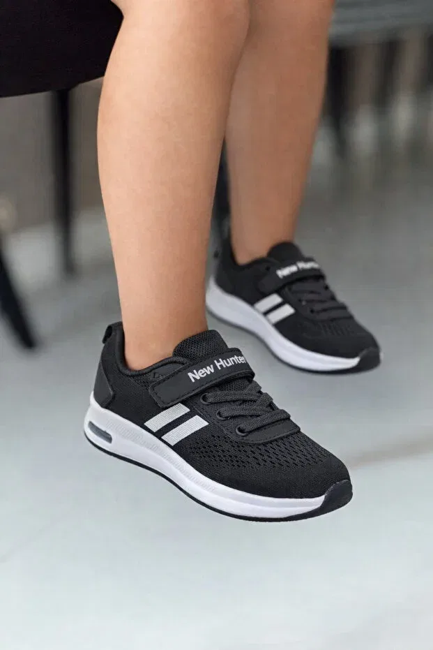 Детские спортивные кроссовки для девочек с липучкой New Hunter, Black And White