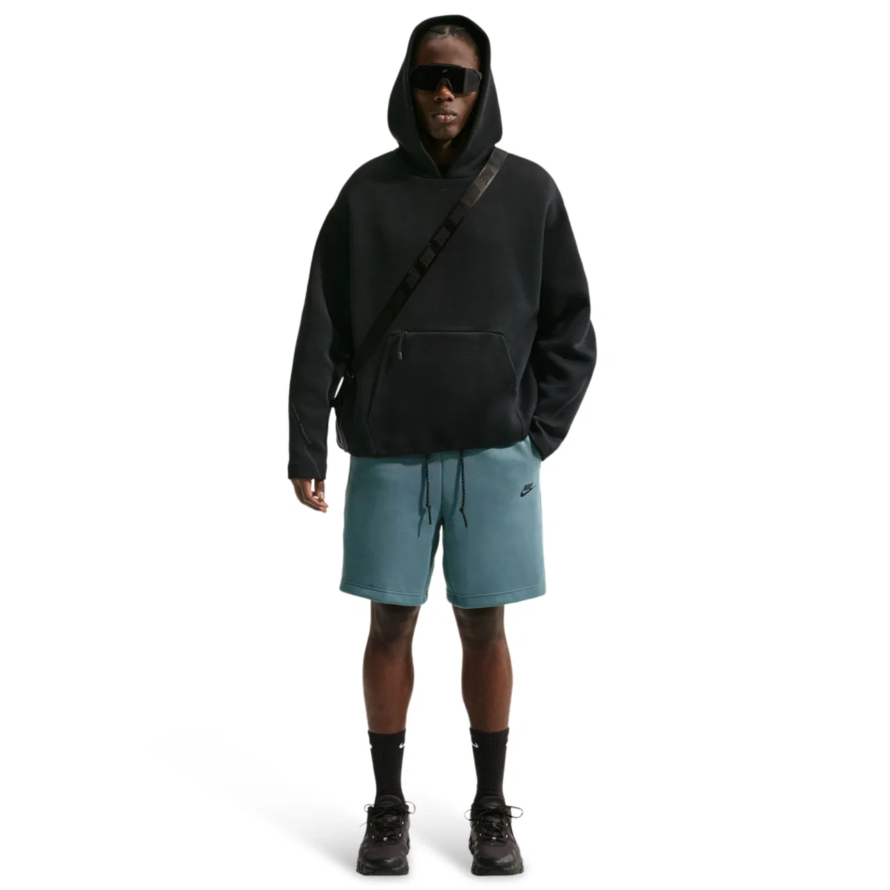 Мужские шорты Tech Fleece Nike, цвет Black/Mineral Slate — фото 3
