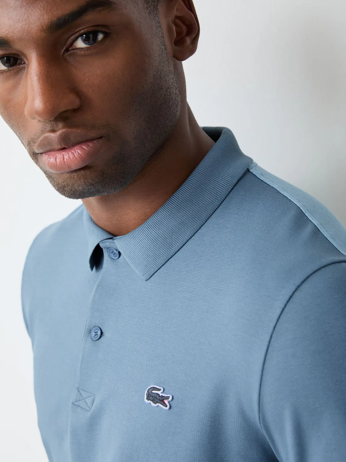 Синяя рубашка-поло Lacoste стандартного кроя с короткими рукавами — фото 4