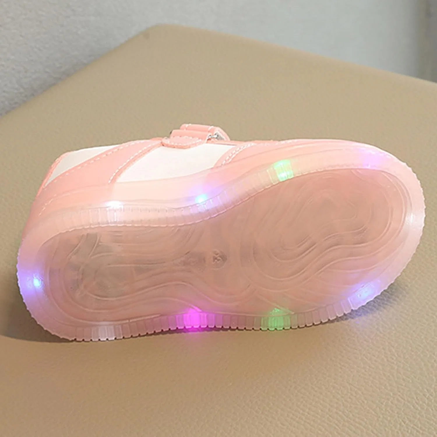 Детские кроссовки для бега с подсветкой IWIHMIV, Pink — фото 4