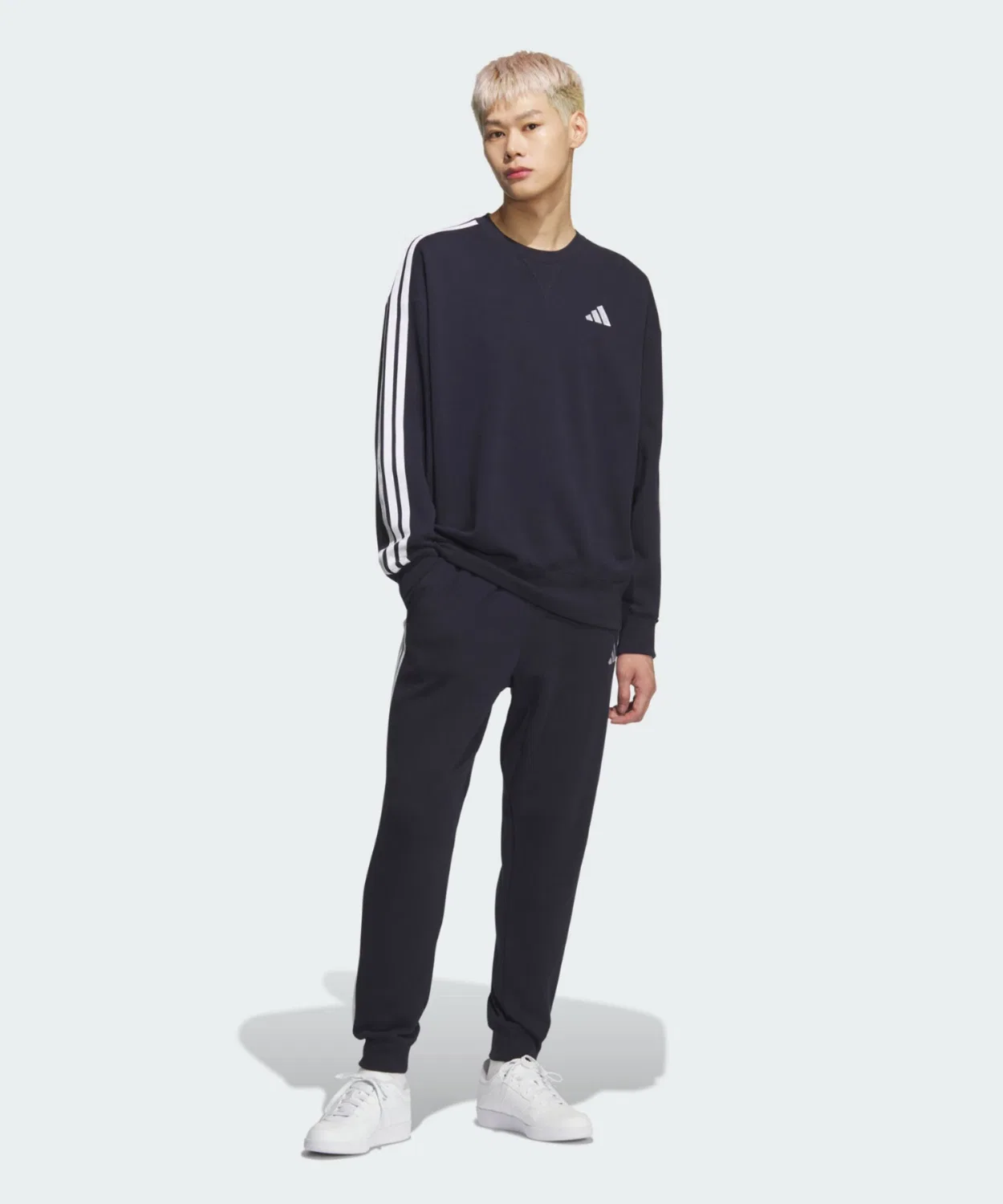 Мужской свитшот с длинным рукавомAdidas Essentials Plus Loose Fit Three Stripes, Blue — фото 3