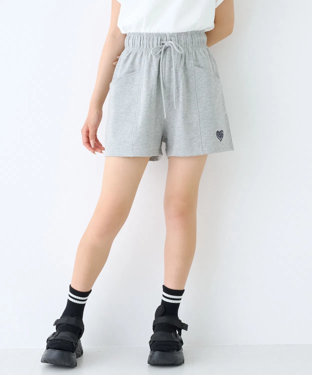 Детские шорты с принтом Chill Easy Cut LOVETOXIC, Top Grey