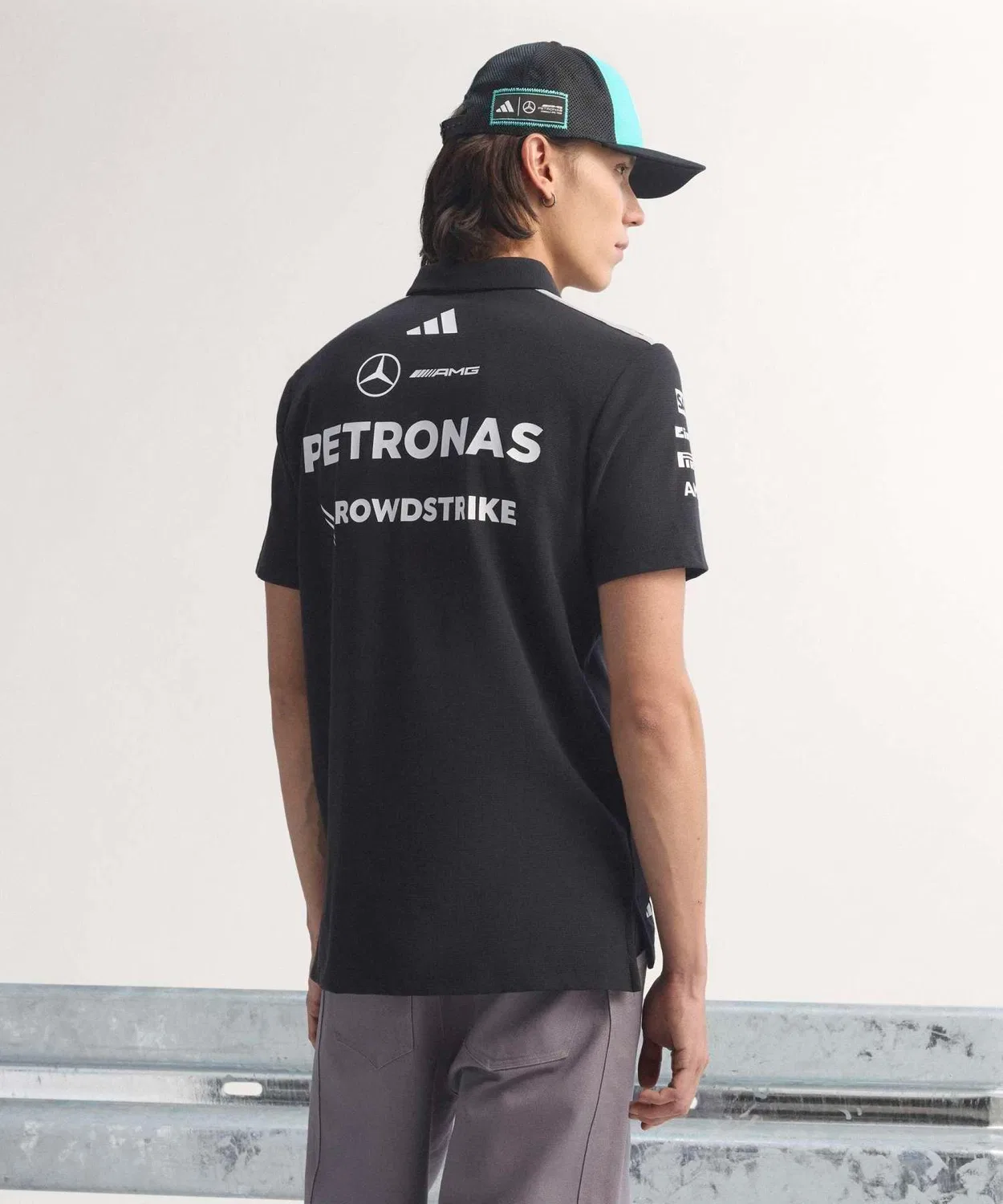 Мужская футболка-поло с длинным рукавомMercedes AMG Petronas F1 Team Engineer Adidas, Черный — фото 3