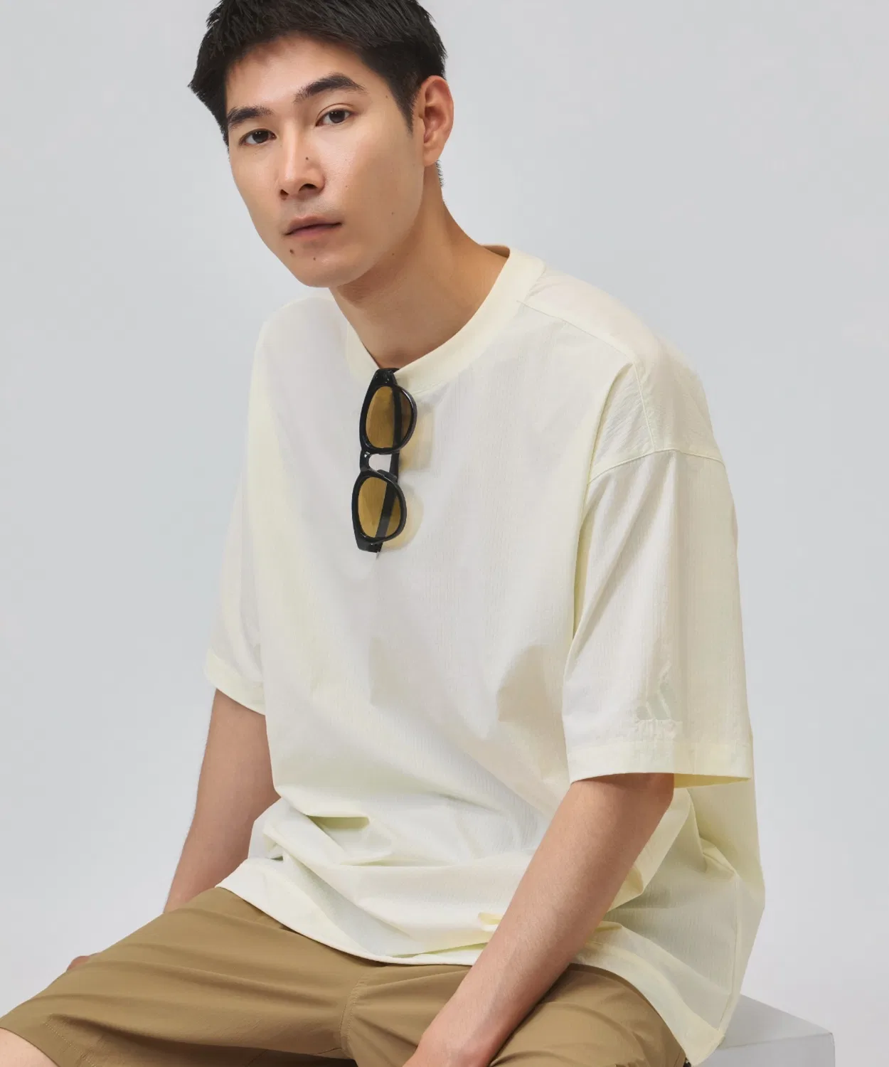 Мужская футболка с принтом Cool Feeling Tropical Graphic T-Shirt Adidas, Off White