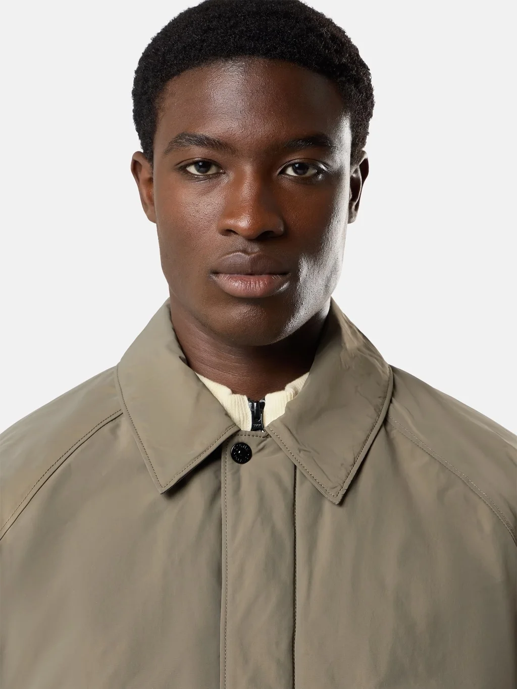 Мужское длинное пальто Stone Island Micro Twill, военный зеленый — фото 4