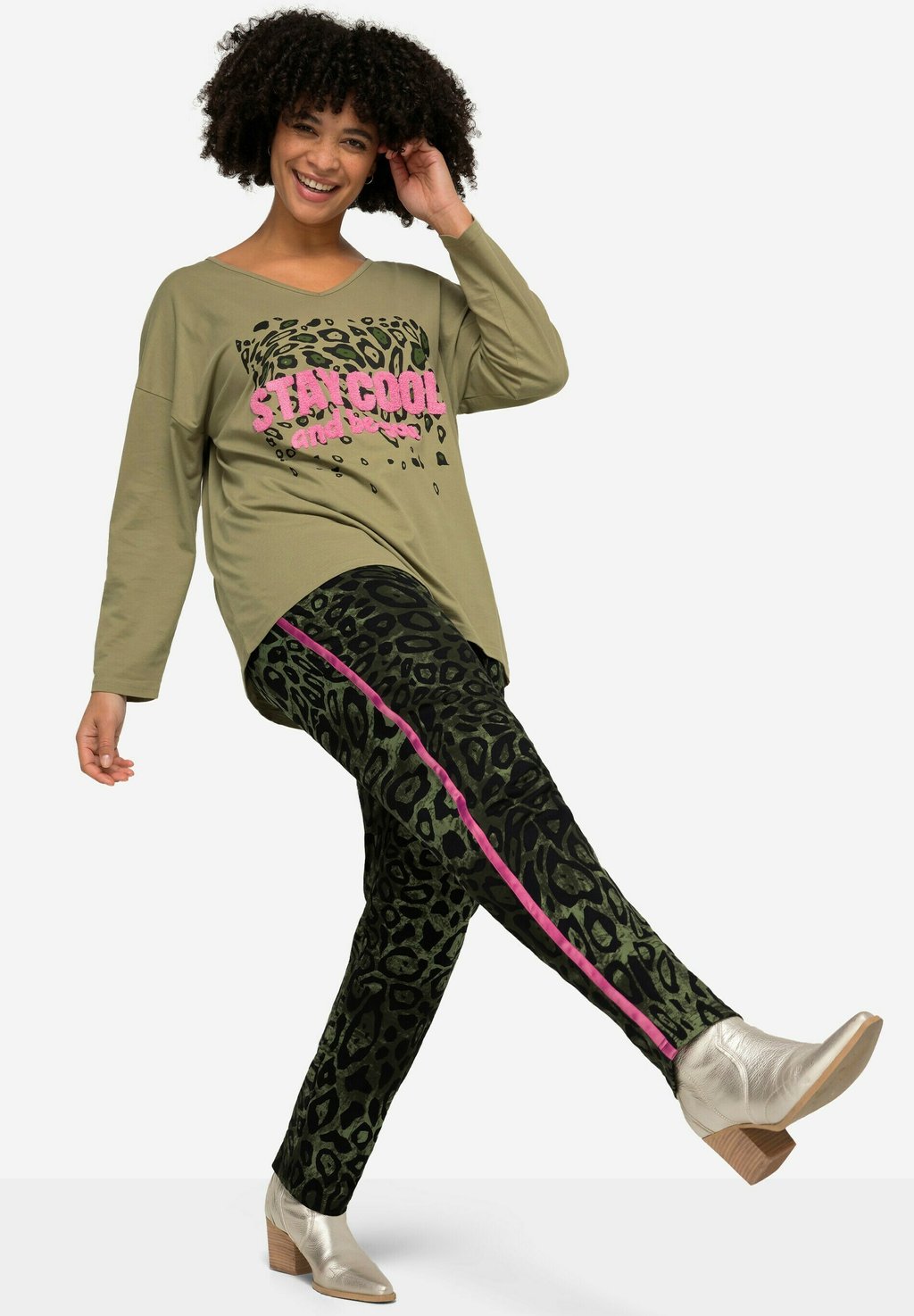 

Спортивные брюки JOGG FIT ANIMALMUSTER ELASTIKBUND Angel of Style, темно-зеленый