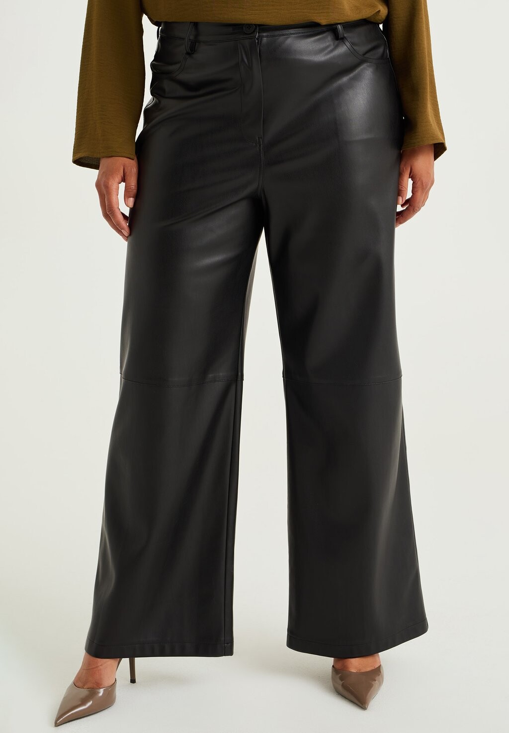

Брюки CURVE WE Fashion, черный