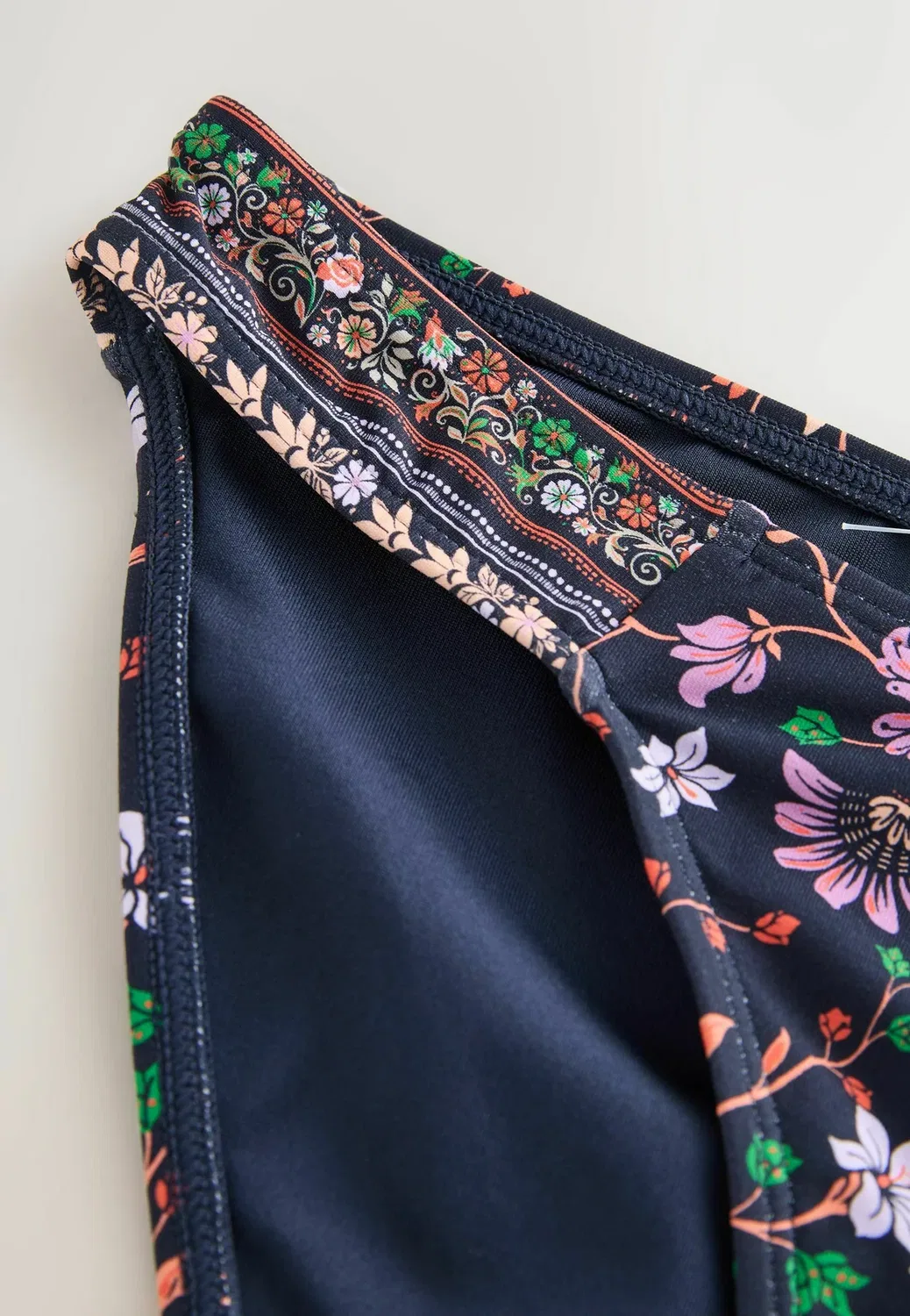 Трусики от бикини с высоким вырезом - плавки от бикини Next, Navy Pink Floral Print — фото 4
