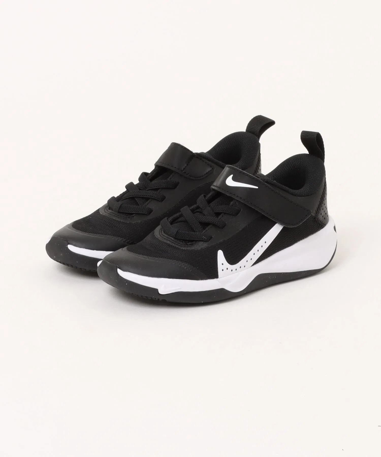 Детские кроссовки NIKE OMNI мульти для спорта чёрные