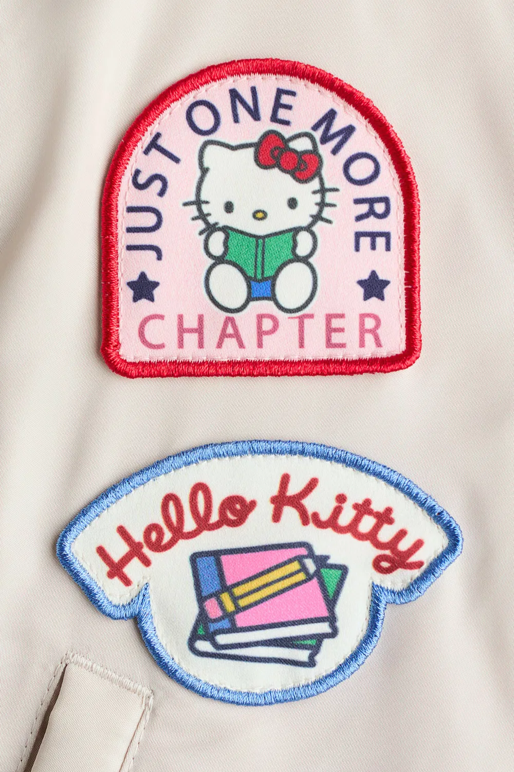 Стеганая бейсбольная куртка с нашивками H&M, Hellbeige/Sanrio — фото 3