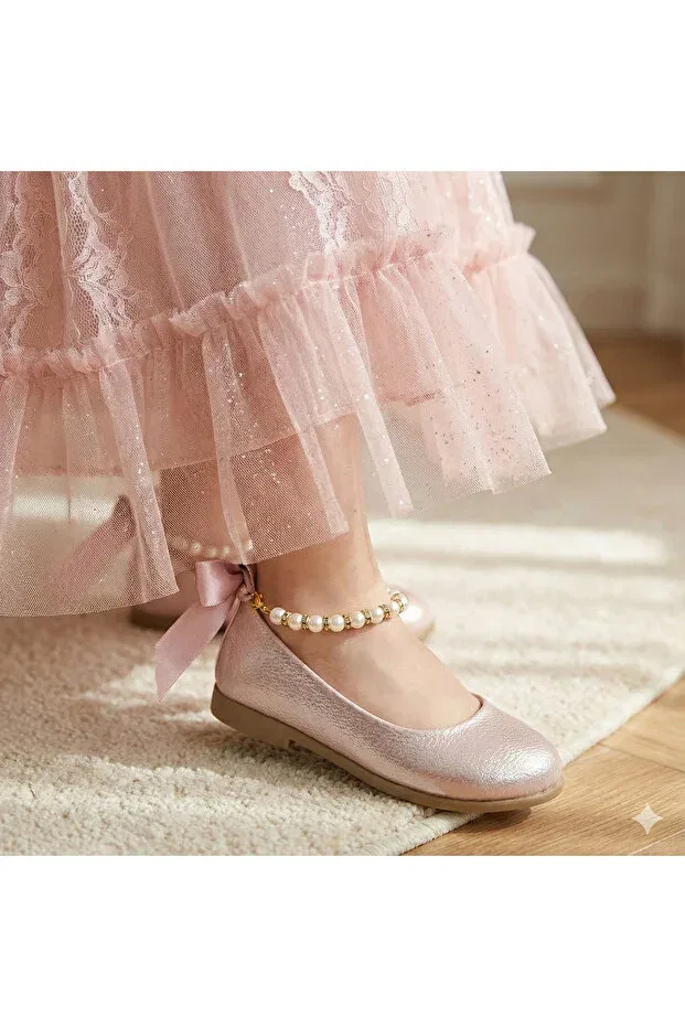 Детские балетки для девочек с вышивкой Patent leather children's ballerinas with pearls on the ankle Little Pumpkin, Powder