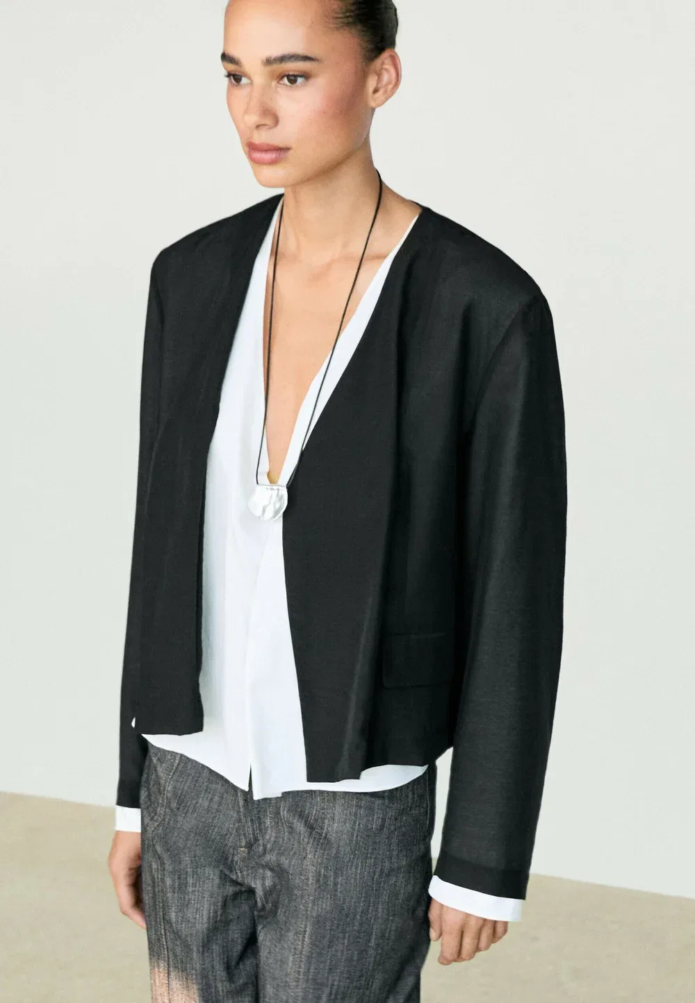 Контрастный двойной жакет для завершенного образа - летний жакет Massimo Dutti, Black