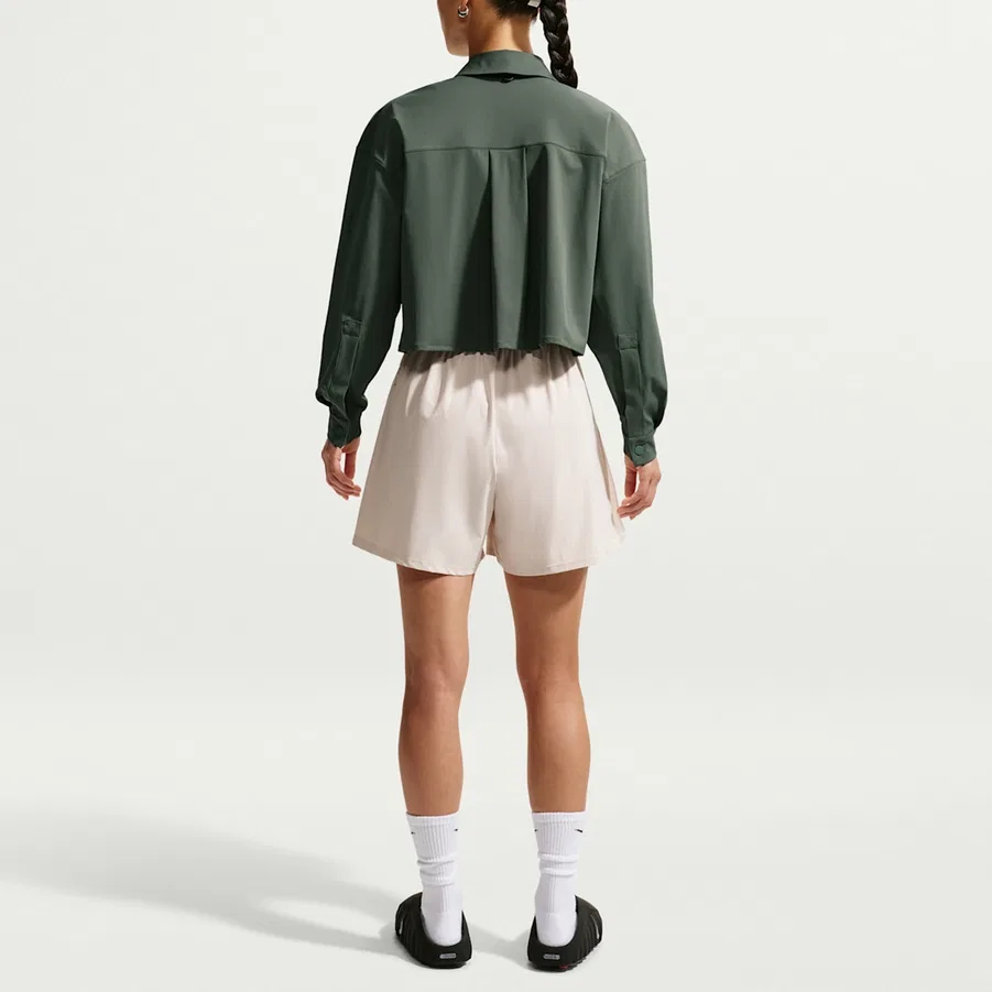 Женская рубашка с отложным воротником Nike 24.7, Green — фото 4