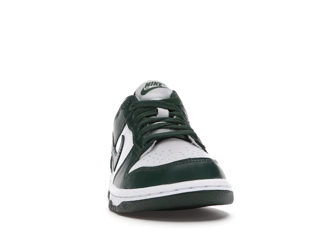 Детские кроссовки на шнуровке Nike Dunk Low Nike, White/Team Green/White — фото 2