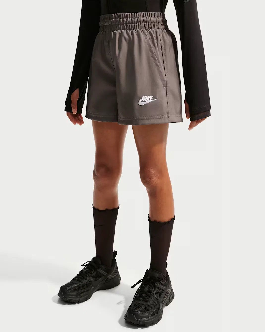 Тканые шорты для детей постарше, 4,5 дюйма Nike Sportswear Club, Cave Stone/White — фото 3