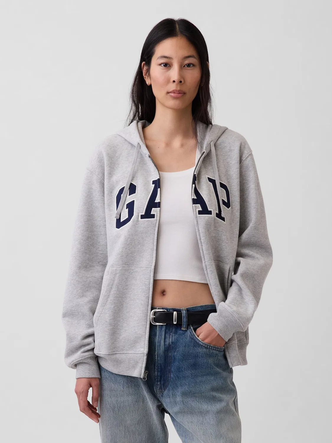 Худи Gap VintageSoft Arch Logo с застежкой-молнией, серый — фото 4