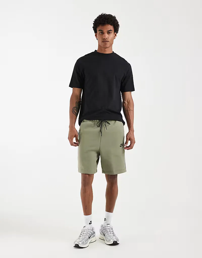 Вязаные шорты Nike Tech Fleece хаки — фото 2