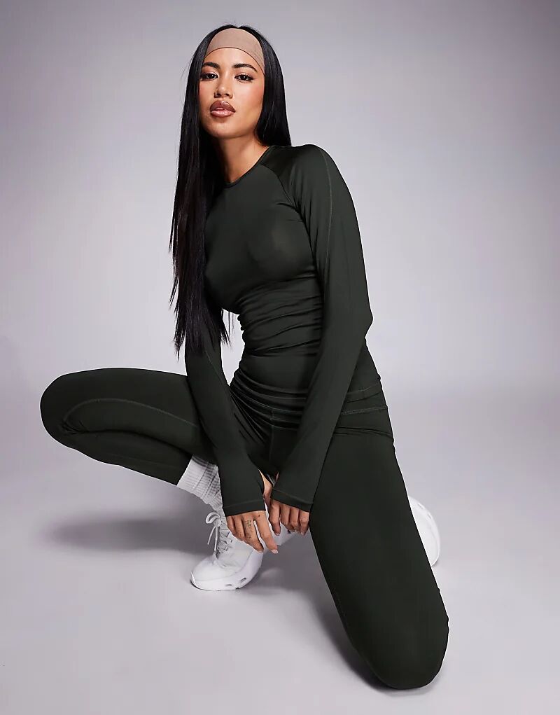 

4505 Icon Slim Fit Active с длинными рукавами цвета темного хаки