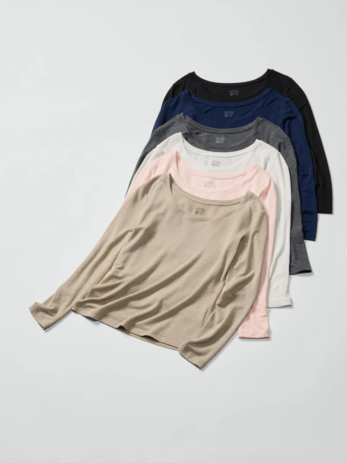 Футболка с длинным рукавом с U-образным вырезом Uniqlo, светло-бежевый — фото 2