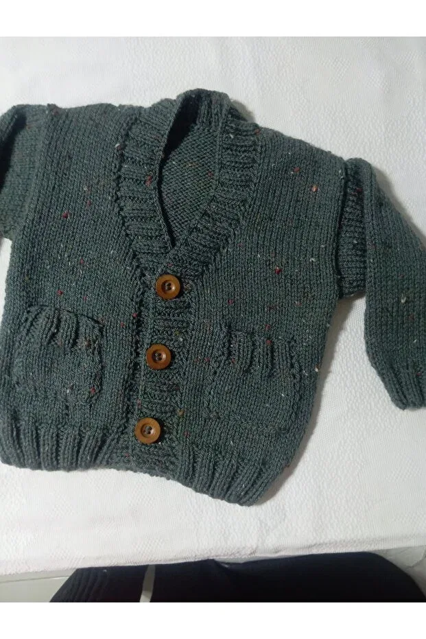 Детский кардиган с v-образным вырезом Hand knitted green color children's cardigan Numistore, Green — фото 2