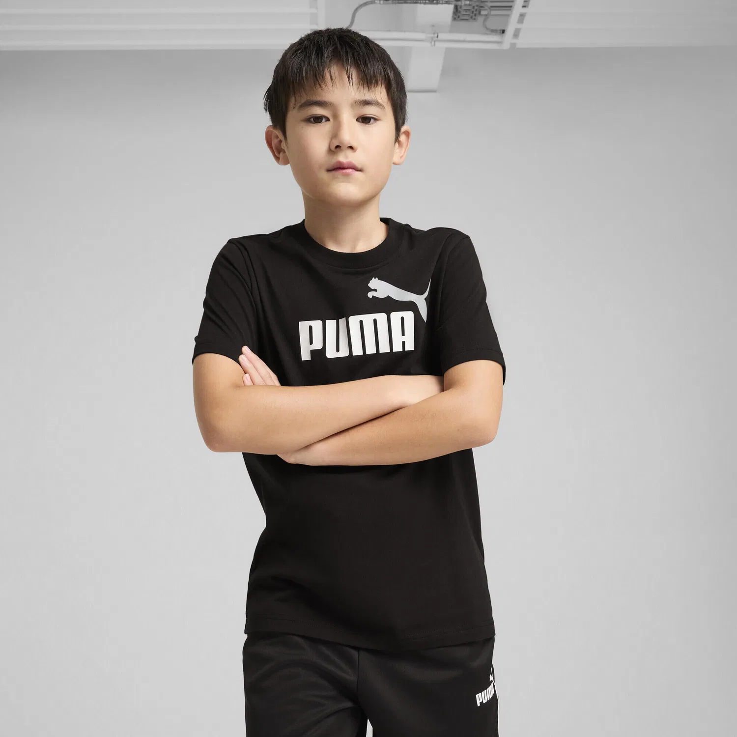 Детская футболка с принтом Essentials Colour No.1 Logo Puma, Черный — фото 2