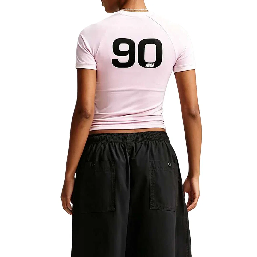 Женская футболка с принтом Nike Sportswear Fitted Pink Foam Sail, розовый — фото 2