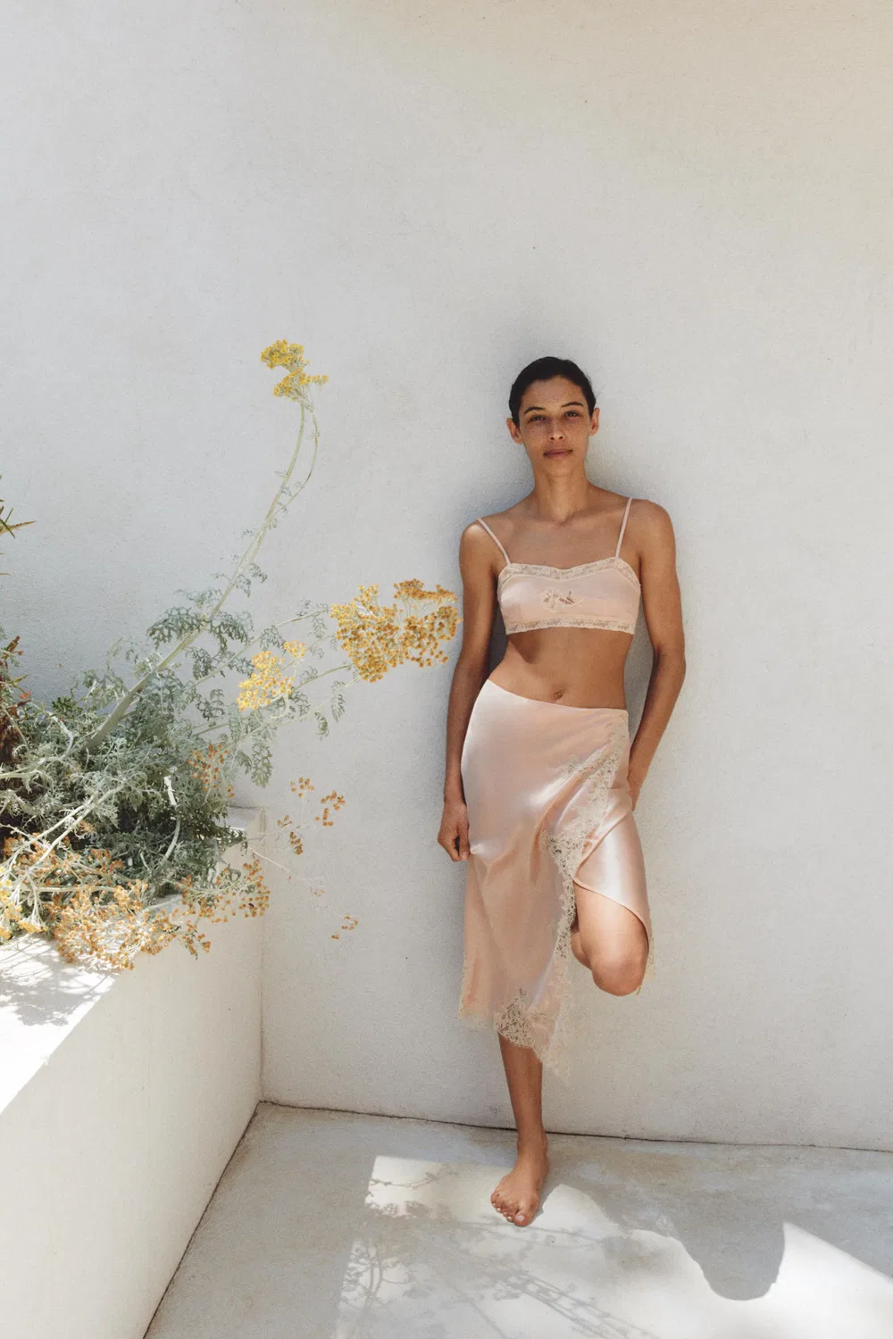 Бюстгальтер из 100% шелка с вышивкой и кружевом ZARA, Pastel Pink