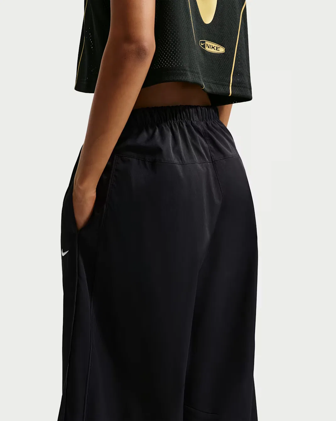 Женские свободные брюки средней посадки в форме бочки Nike Sportswear, Black/Black/Sail — фото 3
