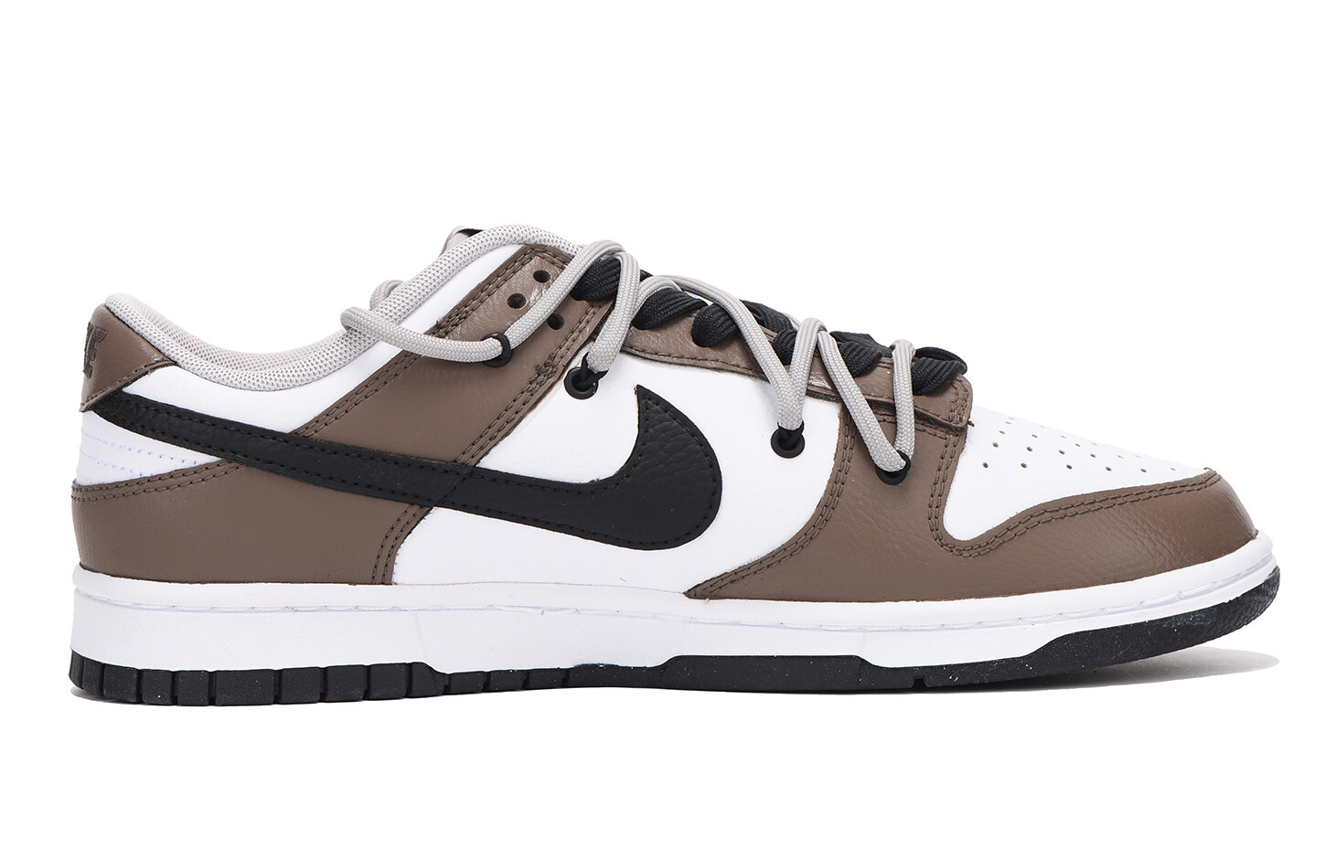 

Кроссовки Nike Dunk, фиолетовый/белый