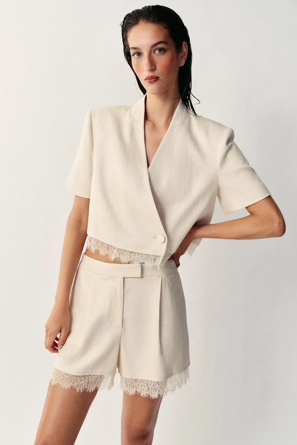 Укороченный блейзер с кружевной отделкой ZARA, Light beige — фото 2