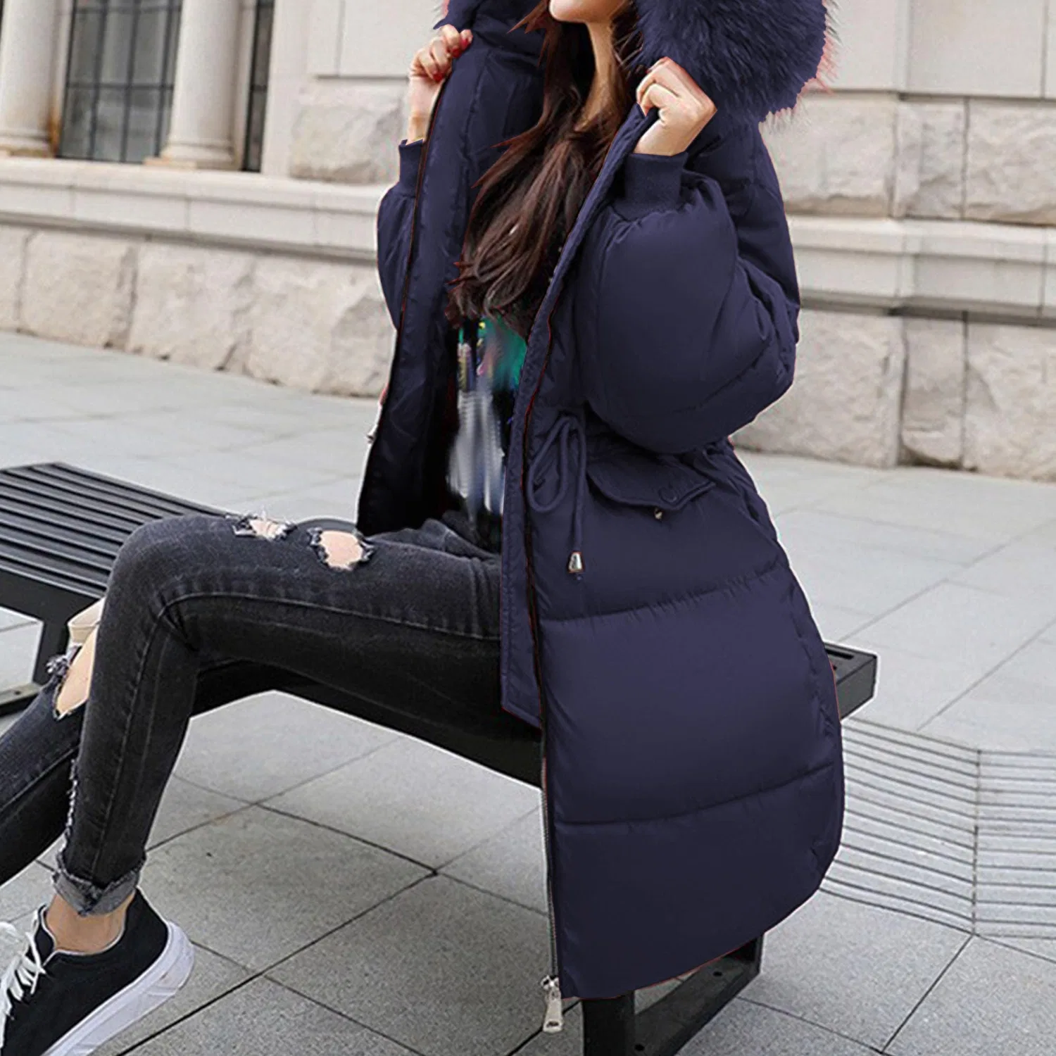 Женское длинное пальто с капюшоном и искусственным мехом, Blu navy — фото 3