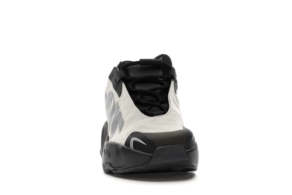 Детские кроссовки Lifestyle с легким верхом Adidas Yeezy Boost 700 MNVN, Bone/Bone/Bone — фото 2