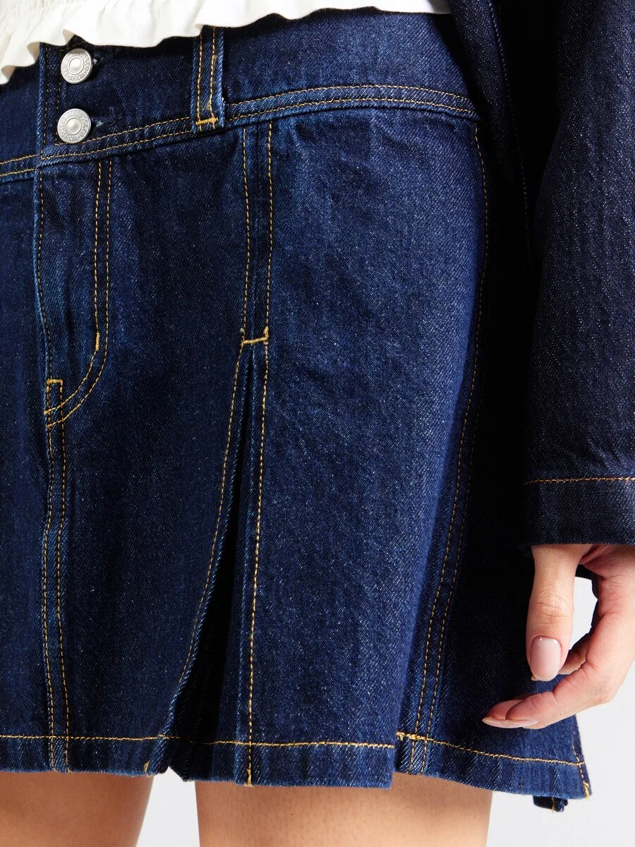 Юбка LEVI'S «Мини с обратными складками» темно-синего цвета — фото 3
