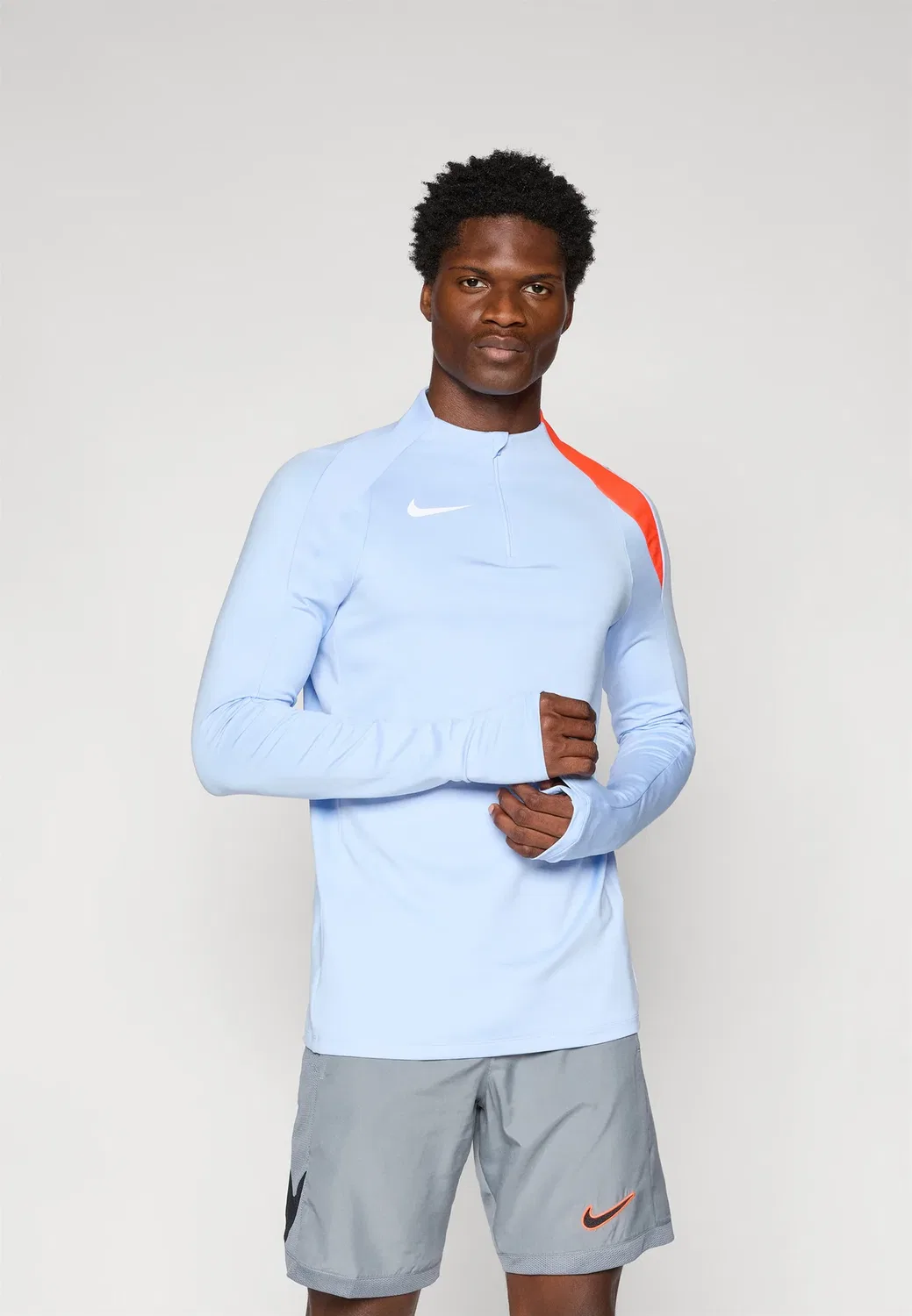 Strike t90 - футболка с длинными рукавами Nike Performance, Royal Tint/Bright Crimson/White